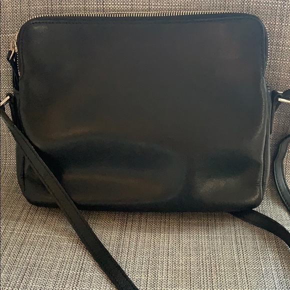 Banana Republic black leather purse - Picture 6 of 7